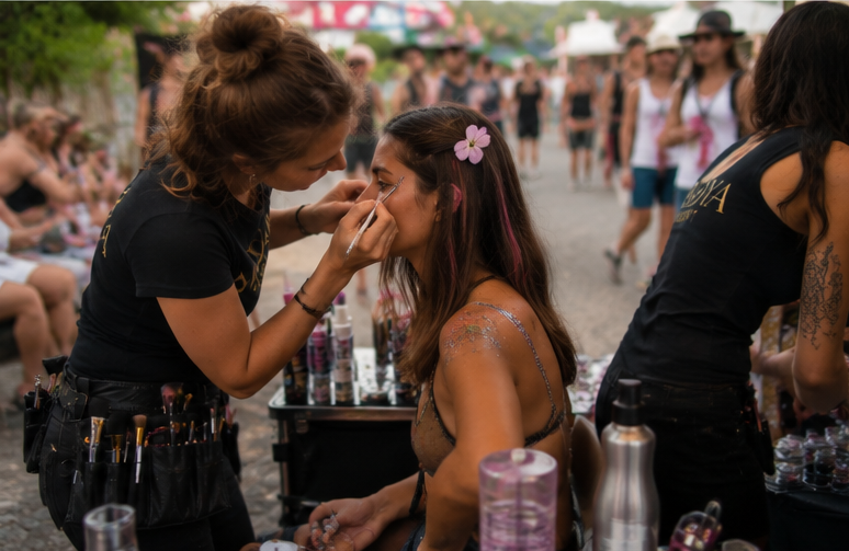 Festival Glam Bar